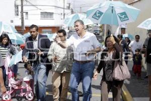 FRANCO RODRÍGUEZ RECORRE COLONIA MÁRTIRES DEL TRABAJO