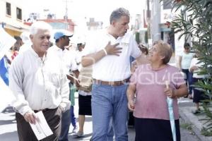 FRANCO RODRÍGUEZ RECORRE COLONIA MÁRTIRES DEL TRABAJO