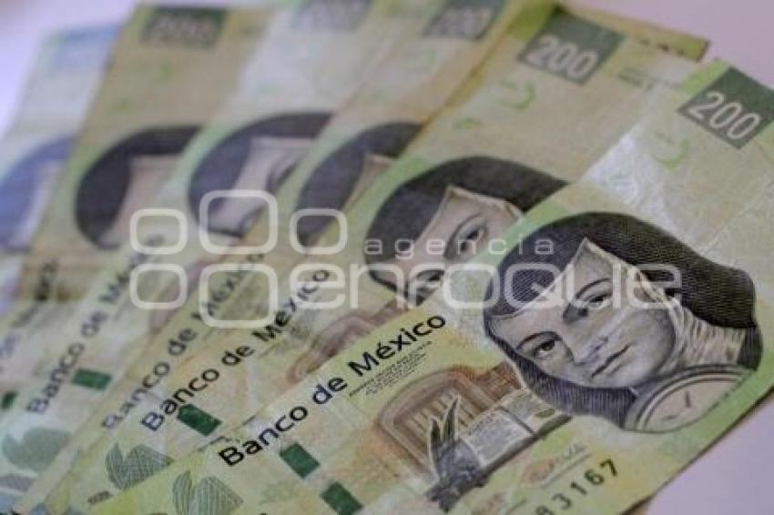 ECONOMÍA . DINERO