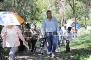 FRANCO RODRÍGUEZ RECORRE COLONIA LOMAS 5 DE MAYO