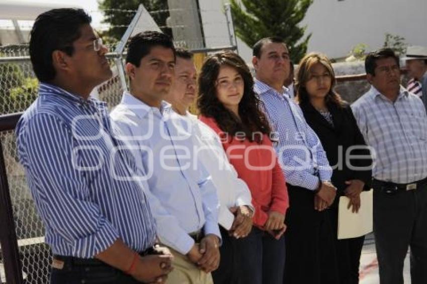 INAUGURAN GIMNASIO AL AIRE LIBRE