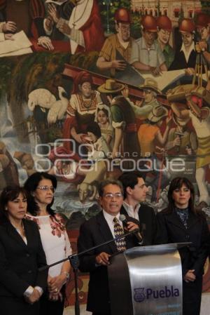 MURAL LA FUNDACIÓN DE PUEBLA SIN ROSTRO DE MARÍN