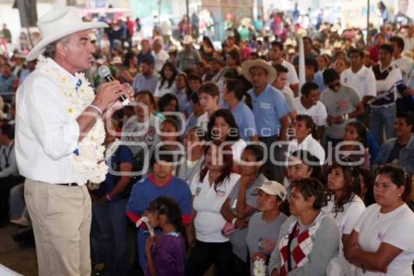 CAMPAÑAS . TONY GALI