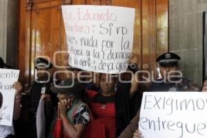 ANTORCHA CAMPESINA SE MANIFESTÓ FRENTE A PALACIO MUNICIPAL