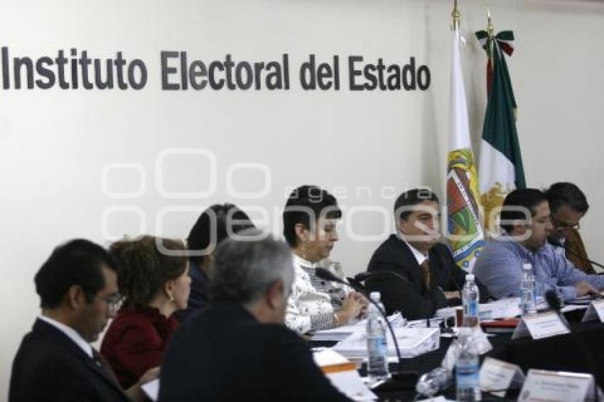 SESIÓN ORDINARIA DEL IEE