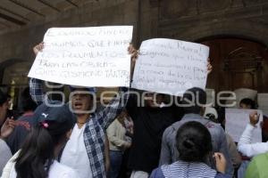 ANTORCHA CAMPESINA SE MANIFESTÓ FRENTE A PALACIO MUNICIPAL