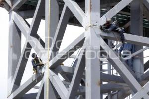 CONTINÚAN TRABAJOS EN EL TELEFÉRICO