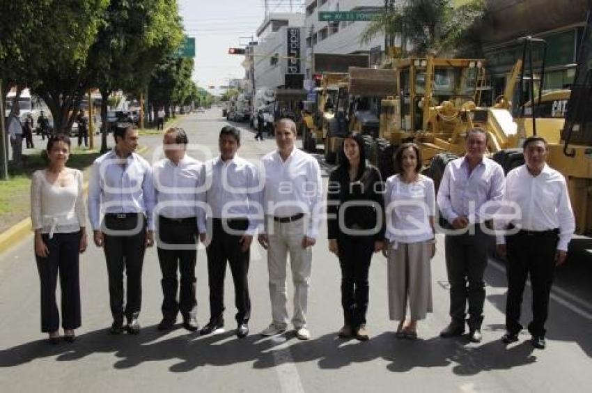 INICIA PAVIMENTACIÓN CON CONCRETO HIDRÁULICO 11 NORTE SUR