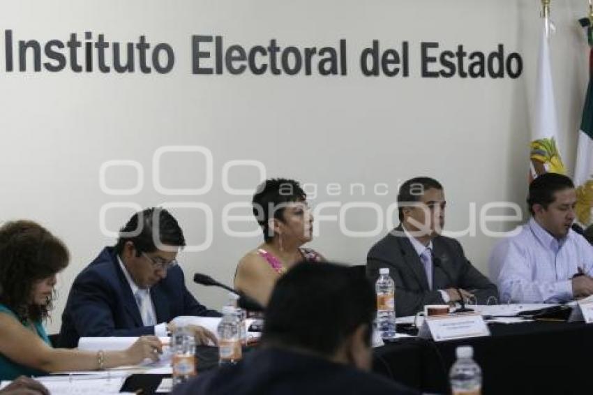 SESIÓN DEL INSTITUTO ELECTORAL DEL ESTADO. IEE