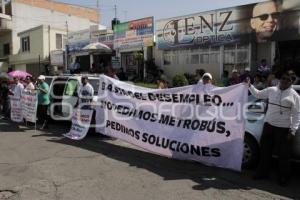 TRANSPORTISTAS CONTRA LA LÍNEA DOS DE RUTA