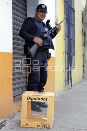 ROBAN URNAS EN LA 13 ORIENTE