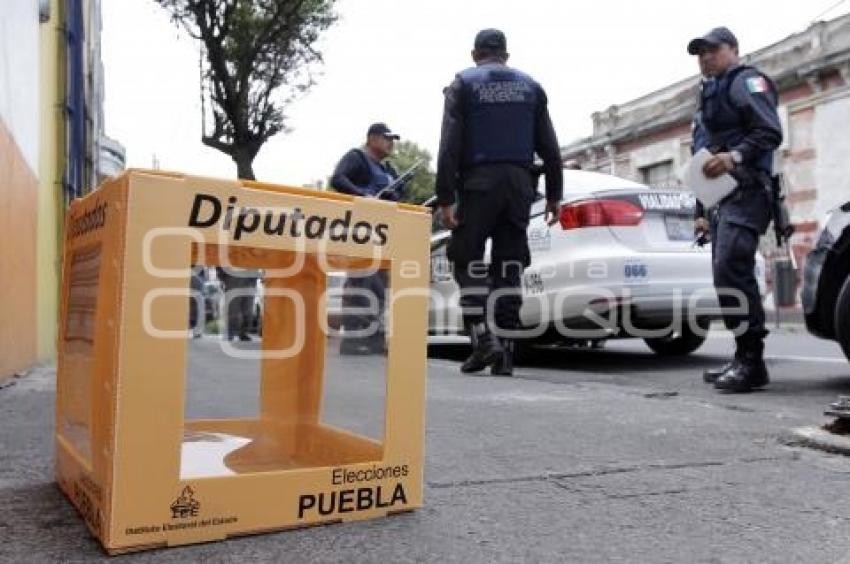 ROBAN URNAS EN LA 13 ORIENTE
