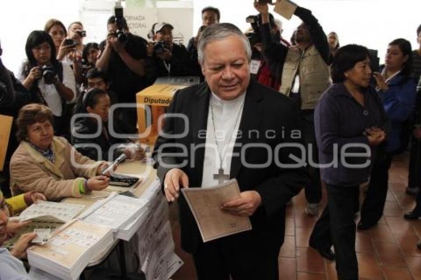 ELECCIONES VOTO ARZOBISPO VÍCTOR SÁNCHEZ