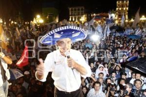 FESTEJO TONY GALI