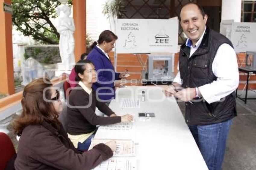 VOTO FERNANDO MANZANILLA