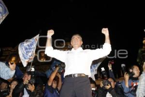 FESTEJO TONY GALI