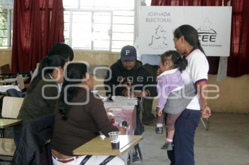ELECCIONES 2013. VOTO