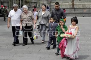 VIDA COTIDIANA. ZÓCALO