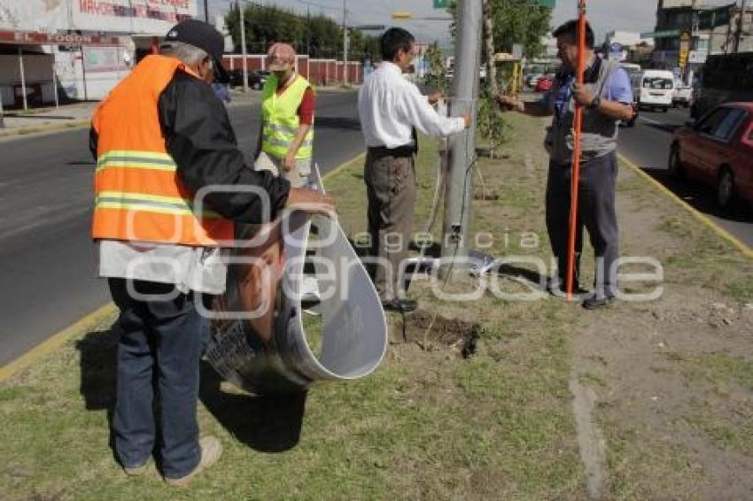 AYUNTAMIENTO RETIRA PROPAGANDA ELECTORAL