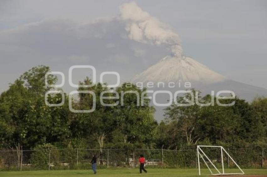 FUMAROLA DEL VOLCÁN POPOCATÉPETL