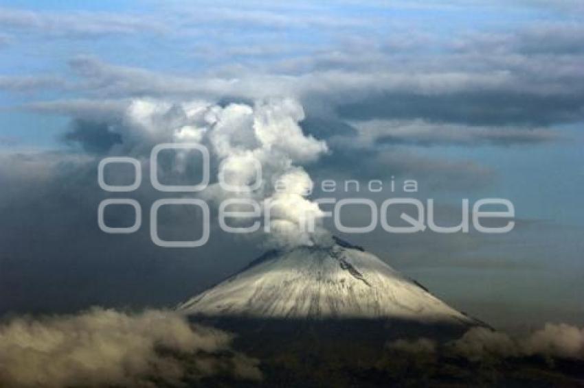 FUMAROLA. VOLCÁN POPOCATÉPETL