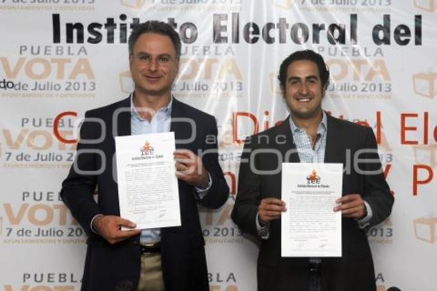 PABLO RODRIGUEZ RECIBE CONSTANCIA DE MAYORIA DIPUTADO ELECTO DISTRITO 14