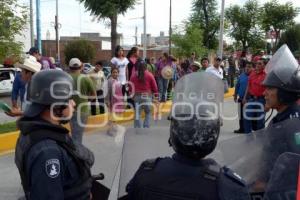 DESALOJAN A MANIFESTANTES DEL IEE