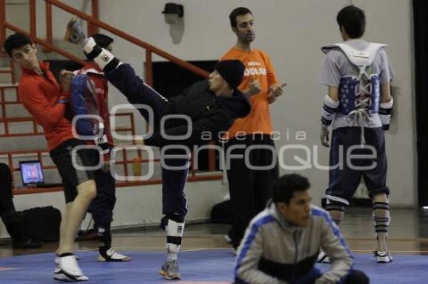 ENTRENAMIENTO SELECCIÓN NACIONAL DE TAEKWONDO