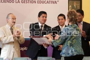 FORTALECIENDO LA GESTIÓN EDUCATIVA