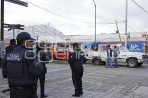 SE REUBICAN COMERCIANTES DEL MERCADO 5 DE MAYO