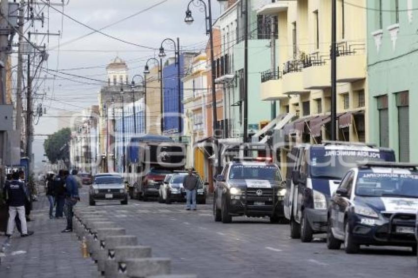 SE REUBICAN COMERCIANTES DEL MERCADO 5 DE MAYO