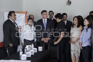 ENTREGA CONSTANCIA DE MAYORIA ANTONIO GALI