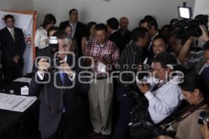 ENTREGA CONSTANCIA DE MAYORIA ANTONIO GALI