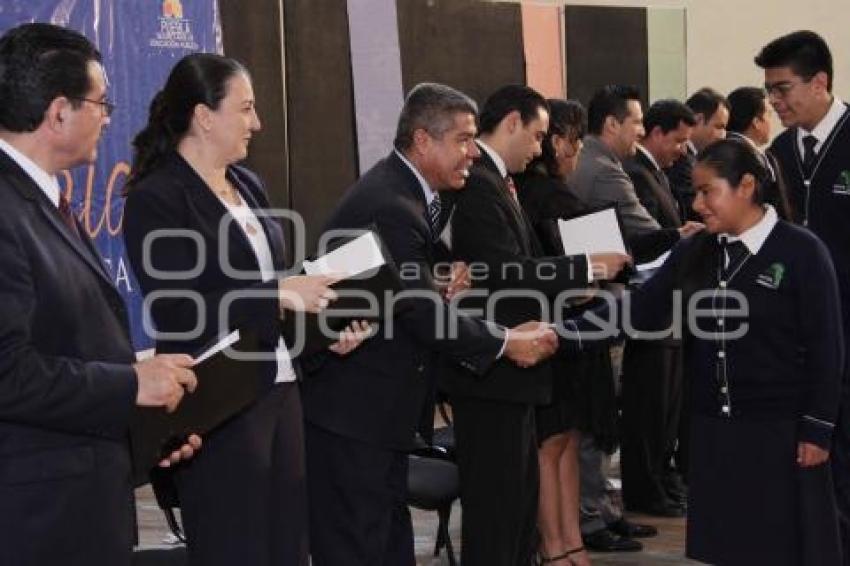 CEREMONIA EXCELENCIA ACADÉMICA CECyTE