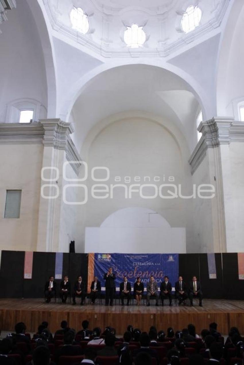 CEREMONIA EXCELENCIA ACADÉMICA CECyTE