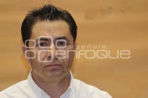 PORFIRIO LOAEZA . FERIA DEL MOLE Y DEL VINO