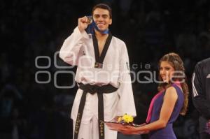 URIEL ADRIANO GANA MEDALLA DE ORO EN EL MUNDIAL DE TAEKWONDO