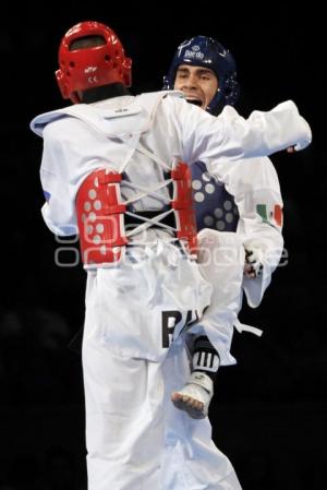 URIEL ADRIANO GANA MEDALLA DE ORO EN EL MUNDIAL DE TAEKWONDO