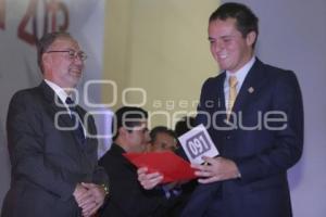 IBERO . GRADUACIÓN