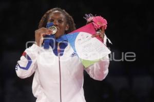 HABY NIARE MEDALLA DE ORO FEMENIL MUNDIAL DE TAEKWONDO