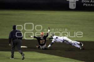 PERICOS VS VAQUEROS