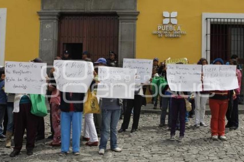 MANIFESTACIÓN HABITANTES DE ACAJETE