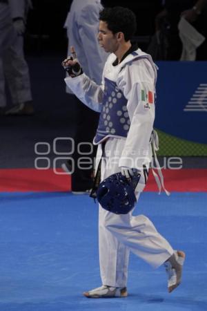 ABEL MENDOZA . MUNDIAL TAEKWONDO PUEBLA 2013