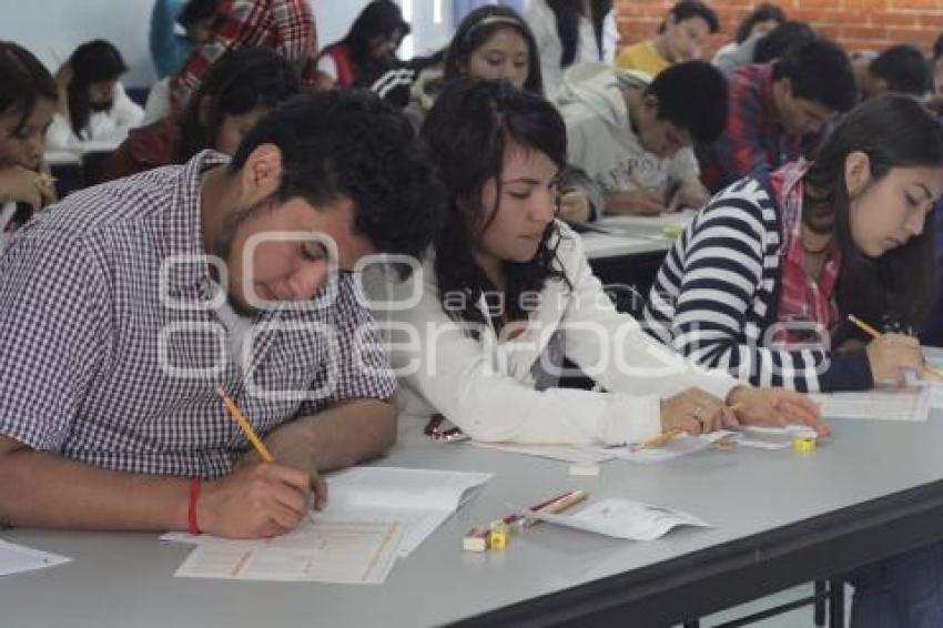 EXAMEN DE ADMISIÓN BUAP 2013