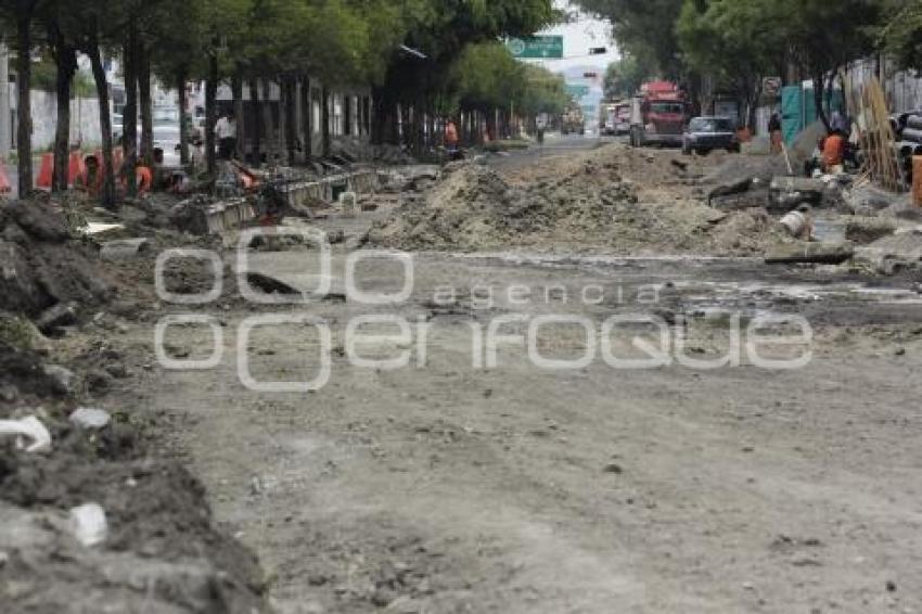 PAVIMENTACIÓN CON CONCRETO HIDRÁULICO 11 SUR