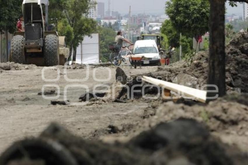 PAVIMENTACIÓN CON CONCRETO HIDRÁULICO 11 SUR