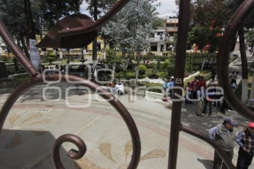 INAUGURAN MEJORA URBANA DE LIBRES