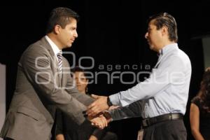 GRADUACIÓN DE LOS SERVICIOS DE FORTALECIEMIENTO FAMILIAR. DIF MUNICIPAL