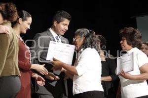 GRADUACIÓN DE LOS SERVICIOS DE FORTALECIEMIENTO FAMILIAR. DIF MUNICIPAL