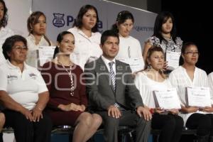 GRADUACIÓN DE LOS SERVICIOS DE FORTALECIEMIENTO FAMILIAR. DIF MUNICIPAL